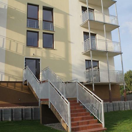 Apartament Kapitanski Bursztynowe Komnaty Darlowko Exterior foto