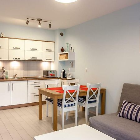 Apartament Kapitanski Bursztynowe Komnaty Darlowko Exterior foto