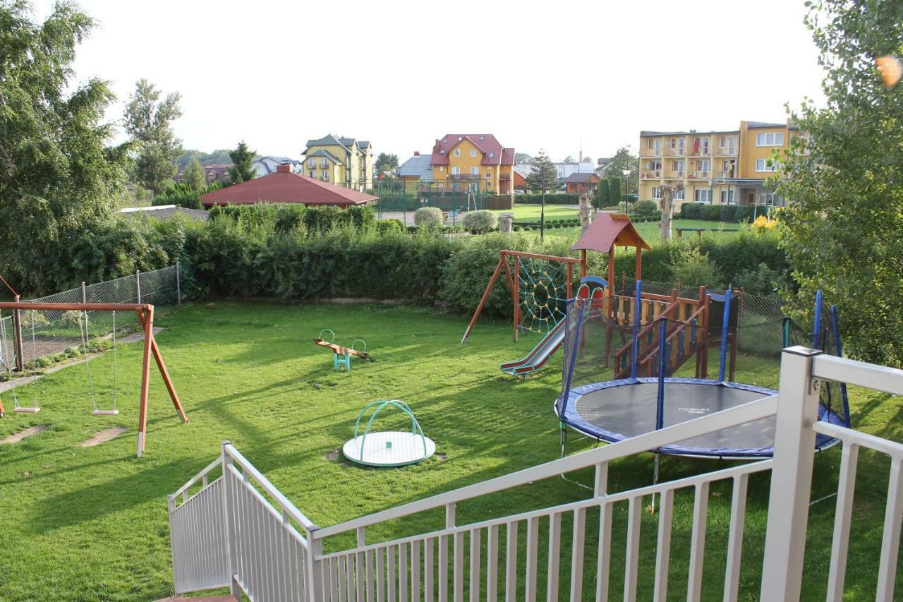 Apartament Kapitanski Bursztynowe Komnaty Darlowko Exterior foto